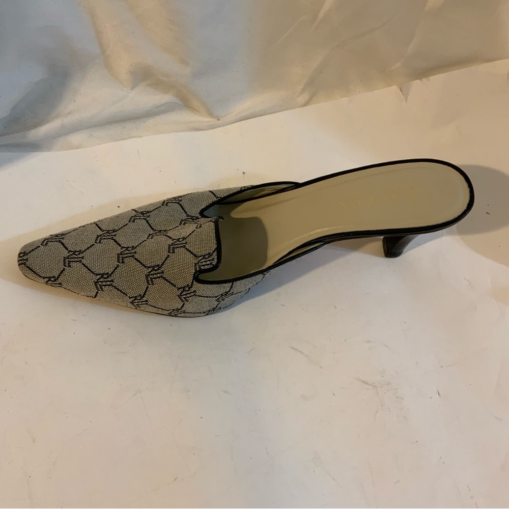 Ralph Lauren Womens Heels size 9.5 Brand new with box. Gray canvas with RLL logo